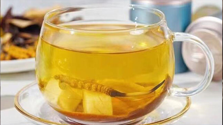 冬蟲夏草泡水有顏色嗎？一文讀懂真相?