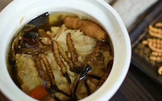 鴨子冬蟲(chóng)夏草怎么煲湯好？掌握 3 個(gè)關(guān)鍵，燉出鮮醇滋補(bǔ)靚湯